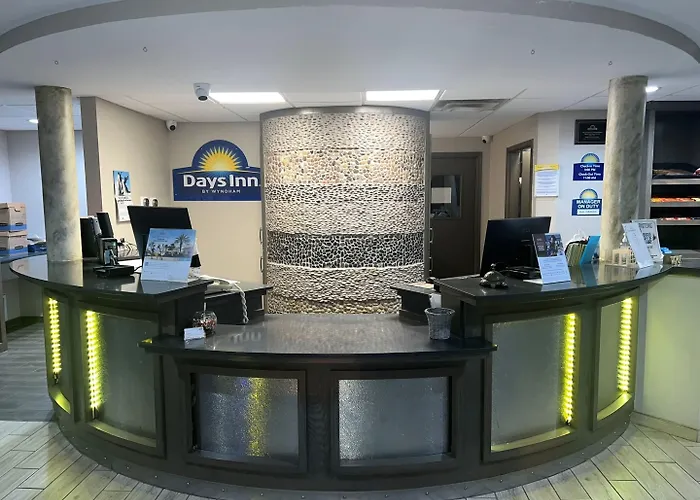Days Inn By Wyndham Fayetteville